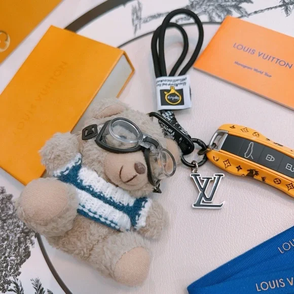 Louis Vuitton Teddy Bear Keychain💕💕💕 - Picture 3 of 6